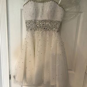Mori Lee short white Sequin/beaded prom dress